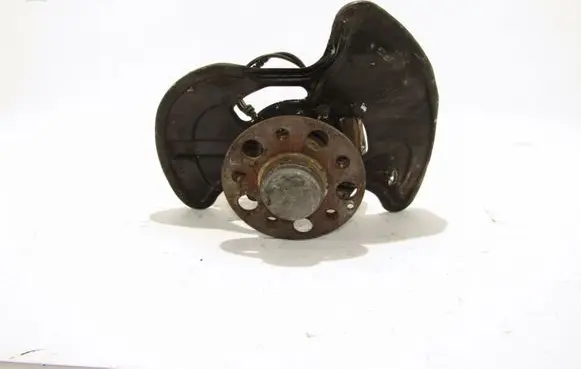Mercedes-Benz E C207 W207 Front wheel hub