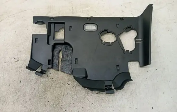 Mercedes-Benz GL X166 Dashboard lower bottom trim panel A1666800507