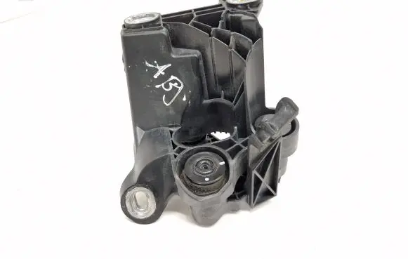 Mercedes-Benz CLS C218 X218 ABS pump bracket A2124300410