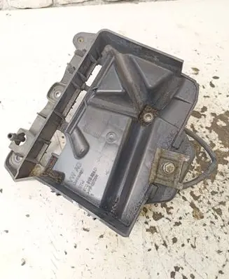 Volkswagen Polo V 6R Battery tray 6C0915331D