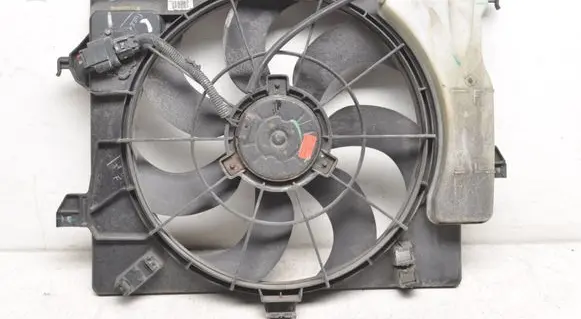 Hyundai i20 (PB PBT) Electric radiator cooling fan 