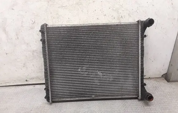Audi A2 Coolant radiator 8Z0121251D