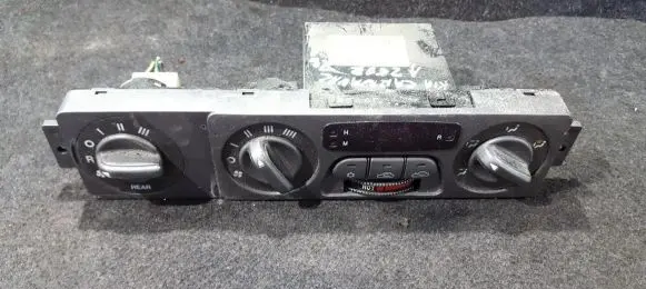 KIA Carnival Climate control unit 91000190 k57a