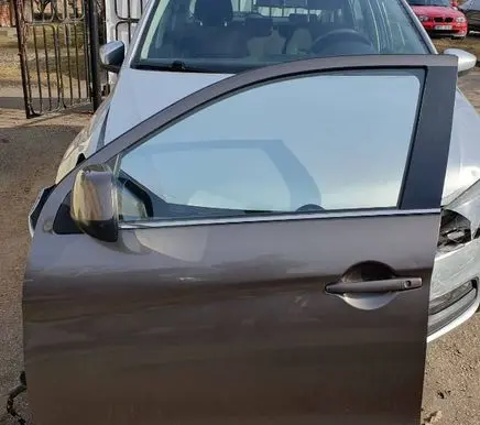 Mitsubishi ASX Front door 