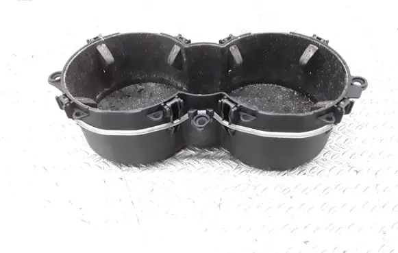 Cup holder front