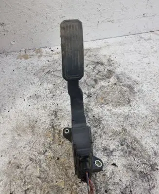 Toyota Auris 150 Accelerator throttle pedal 7811002010