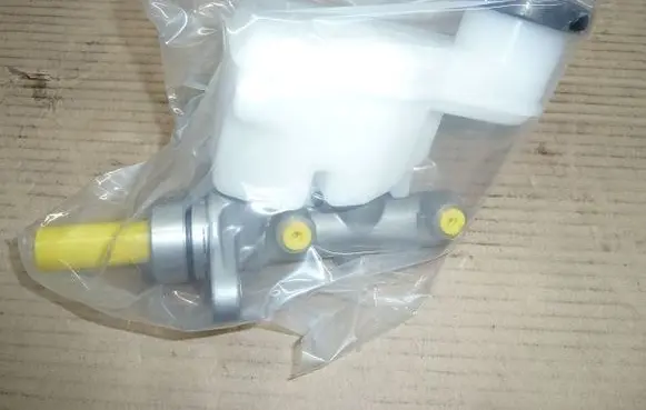 Dacia Solenza Master brake cylinder N3106032