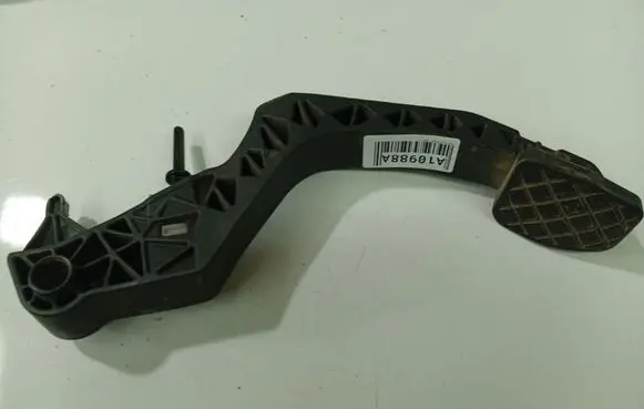 Volkswagen PASSAT B6 Brake pedal 