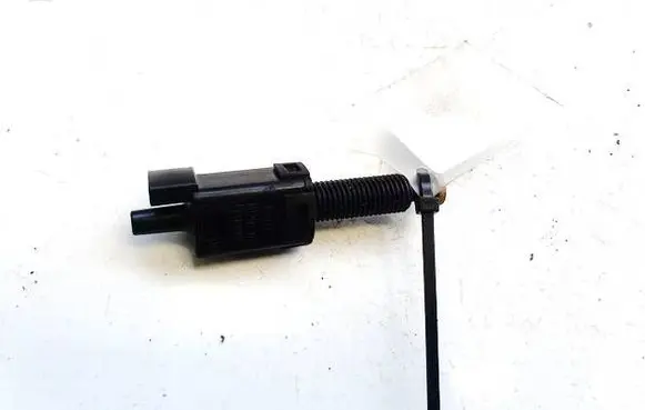 Audi A4 S4 B5 8D Brake pedal sensor switch 811907343b