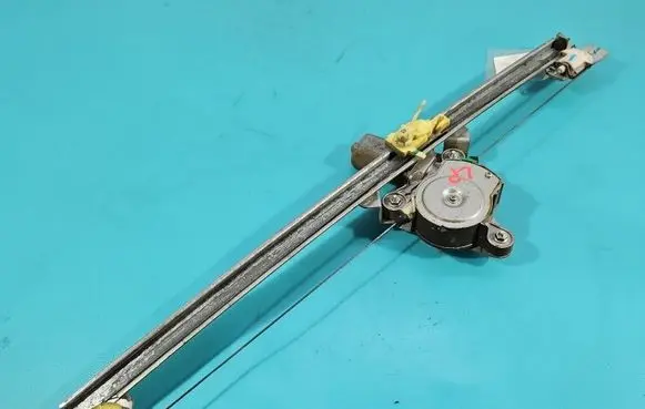 Opel Vivaro Front door window regulator with motor IMPRK1596478