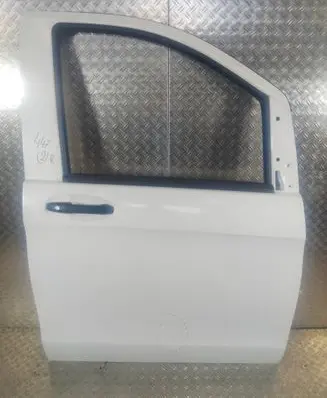 Mercedes-Benz EQV 447 Front door