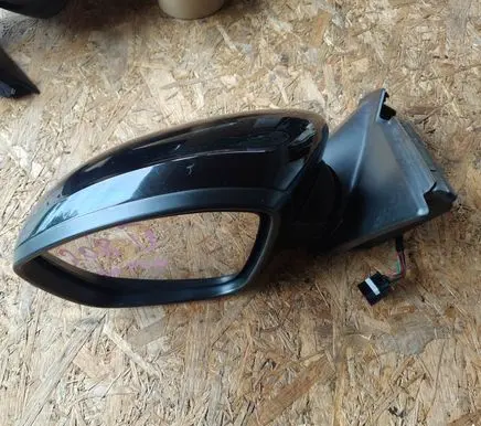 Peugeot 208 II Front door electric wing mirror 232636345