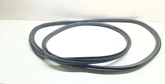 BMW 2 F46 Rear door rubber seal (on body) 