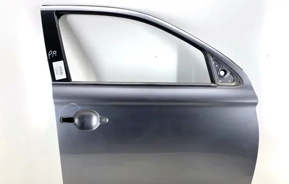 Mitsubishi Outlander Front door U17
