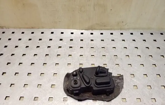 Mercedes-Benz C W203 Seat control switch 2038207310