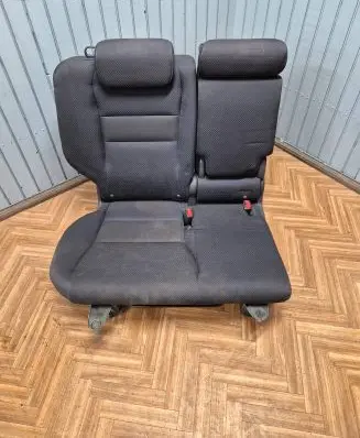 Honda CR-V Rear seat 