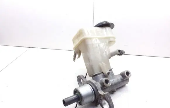 Opel Signum Master brake cylinder 320670692