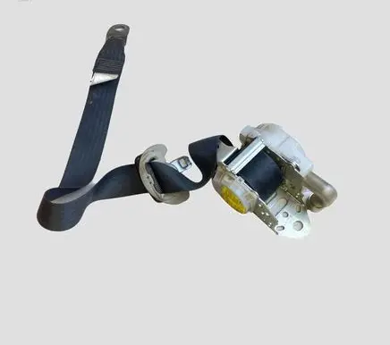Toyota Avensis T270 Front seatbelt 7P2510P 0538056 190128