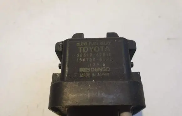 Toyota Corolla Verso E121 Glow plug pre-heat relay 2861067010 1567000671