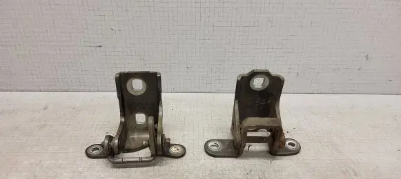 Opel Insignia A Front door hinge set ES03A046574