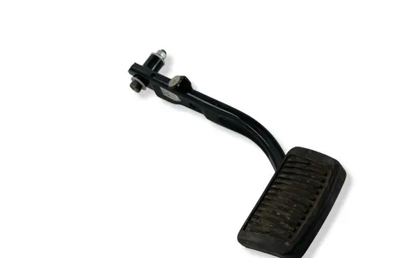 Hyundai i30 Brake pedal 111110