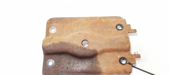 Engine mounting bracket