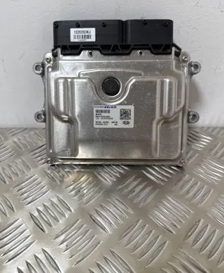 KIA Ceed Engine control unit/module ECU 9001320203KJ CPEGD2203 3910303CE5