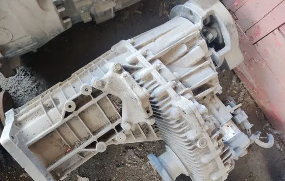 Volkswagen Touareg I Gearbox transfer box case OAD341601C