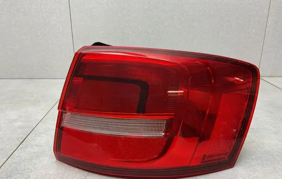 Volkswagen Jetta VI Rear/tail lights