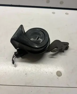 Audi A4 S4 B9 Horn signal 8W0951221