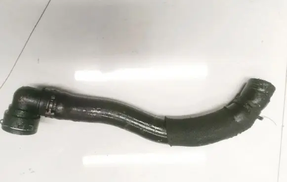 Land Rover Range Rover Sport L320 Engine coolant pipe/hose