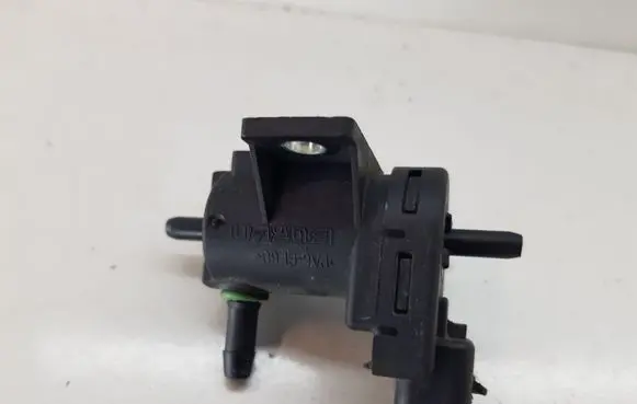 Peugeot 3008 I Vacuum valve 9665558580