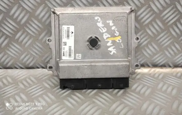 Dacia Sandero Engine control unit/module 237102806R