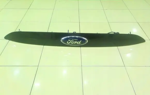 Ford Kuga II Rear light center trim bar blend LBLENDA
