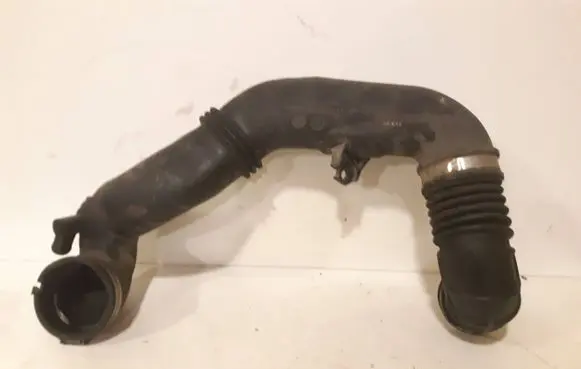 Subaru Legacy Air intake hose/pipe A12AG05