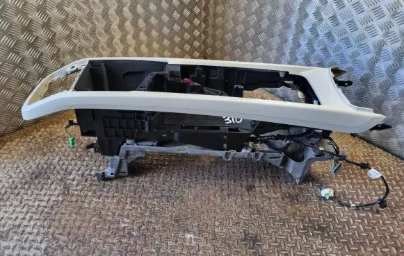 Volvo XC60 Center console 31469678 31417518 31417530