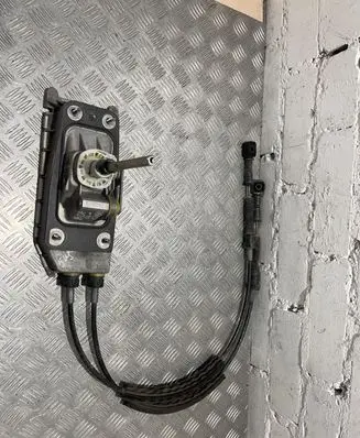 Seat Ibiza IV (6J,6P) Gear shifter/selector 6C0711049F