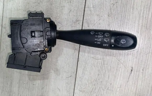 Hyundai Getz Headlight level height control switch PA66GF30 32933A
