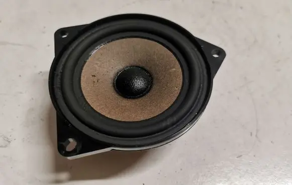 BMW X1 F48 F49 Parcel shelf speaker 9169691