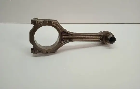 Volkswagen Golf VI Connecting rod/conrod 