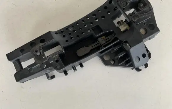 Audi A6 S6 C7 4G Rear door exterior handle/bracket 4H0837885