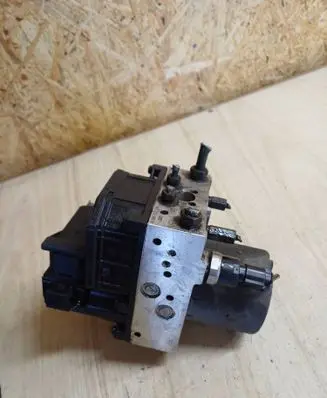 Toyota Avensis T250 ABS Pump 0265225319