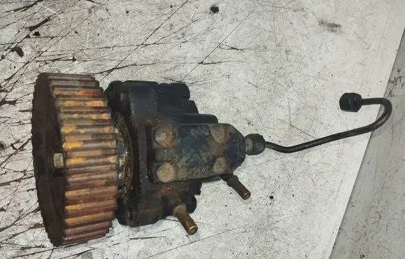 Renault Scenic I Fuel injection high pressure pump 