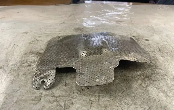 Opel Vectra C Heat shield in engine bay 