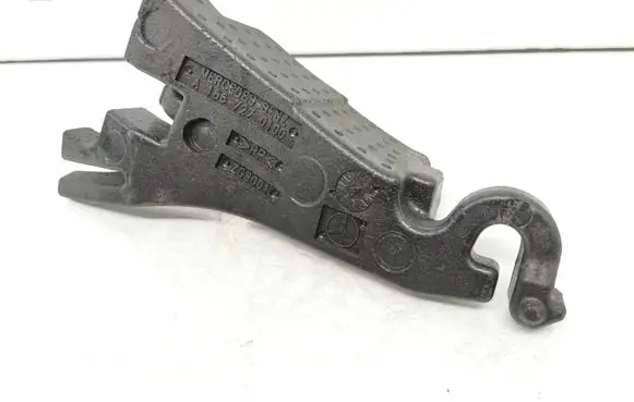Mercedes-Benz GLE (W166 - C292) Other front door trim element A1667270100 ZGS001