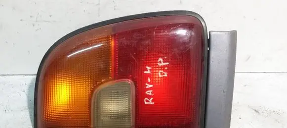 Toyota RAV 4 (XA10) Rear/tail lights 423