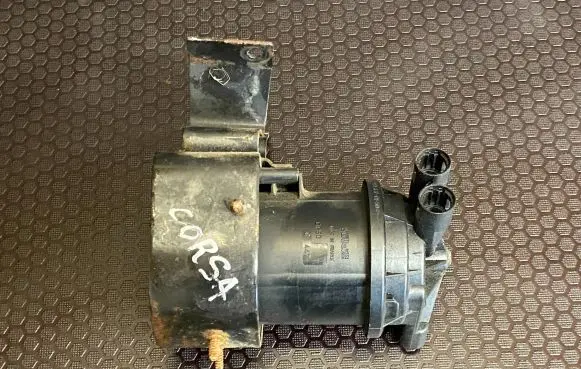Opel Corsa C Fuel filter housing 9227756