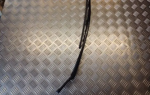 Audi A4 S4 B5 8D Front wiper blade arm 8D1955408F