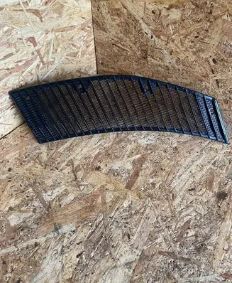 Mercedes-Benz W123 Bonnet/hood grill 1238360265