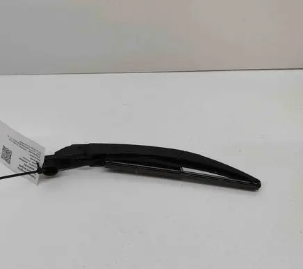 Citroen C5 Aircross Rear wiper blade arm 9819969277